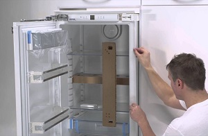 Установка встраиваемого холодильника в Полевской